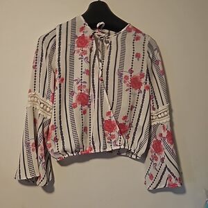 Flirty Crossover Front Top small Takara